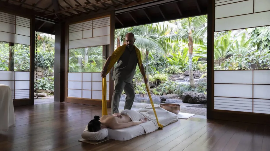 Sensei Lanai sagra bodywalking treatment